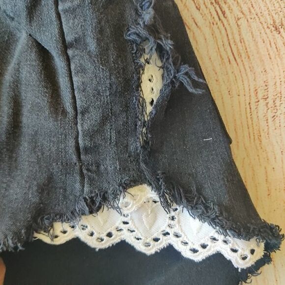 Vintage NYDJ high rise ripped shorts black sz 12 - Picture 3 of 8
